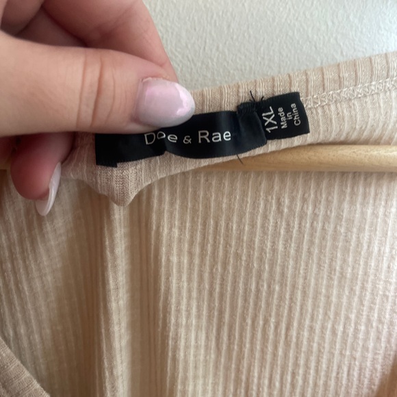 Doe & Rae Angled Hem Tank Top - Picture 3 of 3